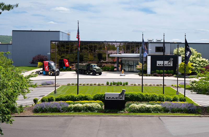 【Minoru】希少　USA製　Mack Trucks　マックトラック Mack | Conway Beam | Trucks for Sale | New York