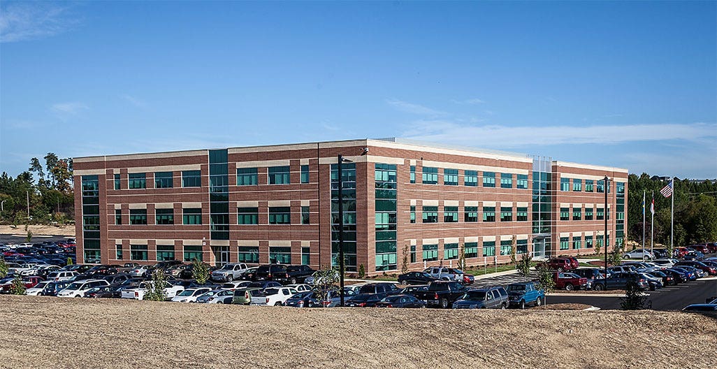 Mack Trucks Best-in-Class Uptime Support Center Mack Trucks