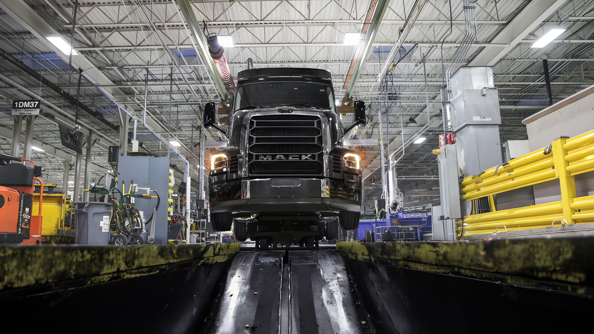 Mack Trucks Begins Production of Mack Pioneer™ at Lehigh Valley