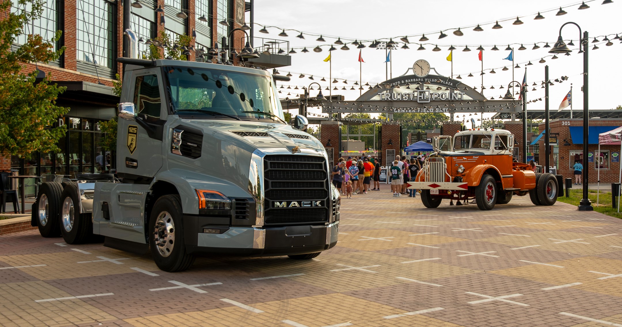 North Carolina man restores classic 1951 Mack LJ Truck