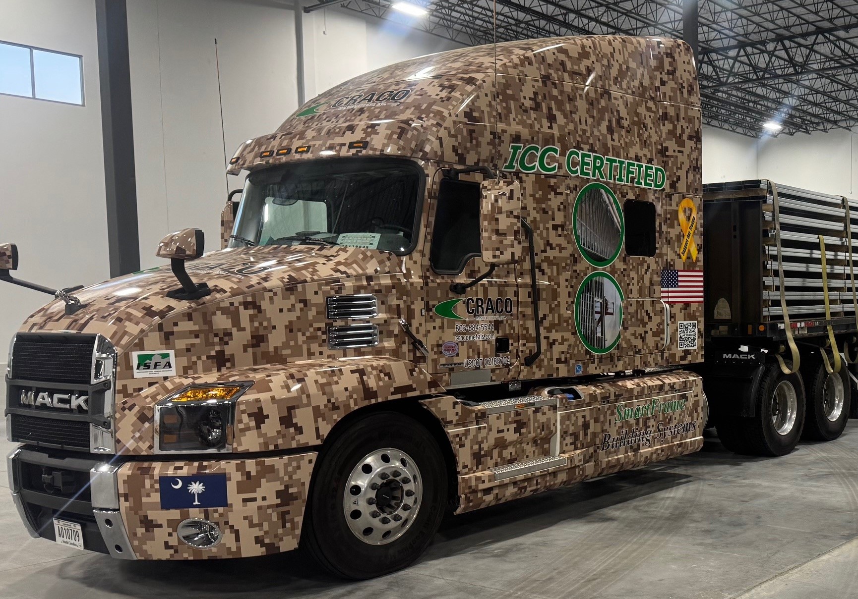 未開封 シールド MC EZ TROUP CRAIG MACK USオリジナル CRACO rolls out camo Mack trucks to salute veterans