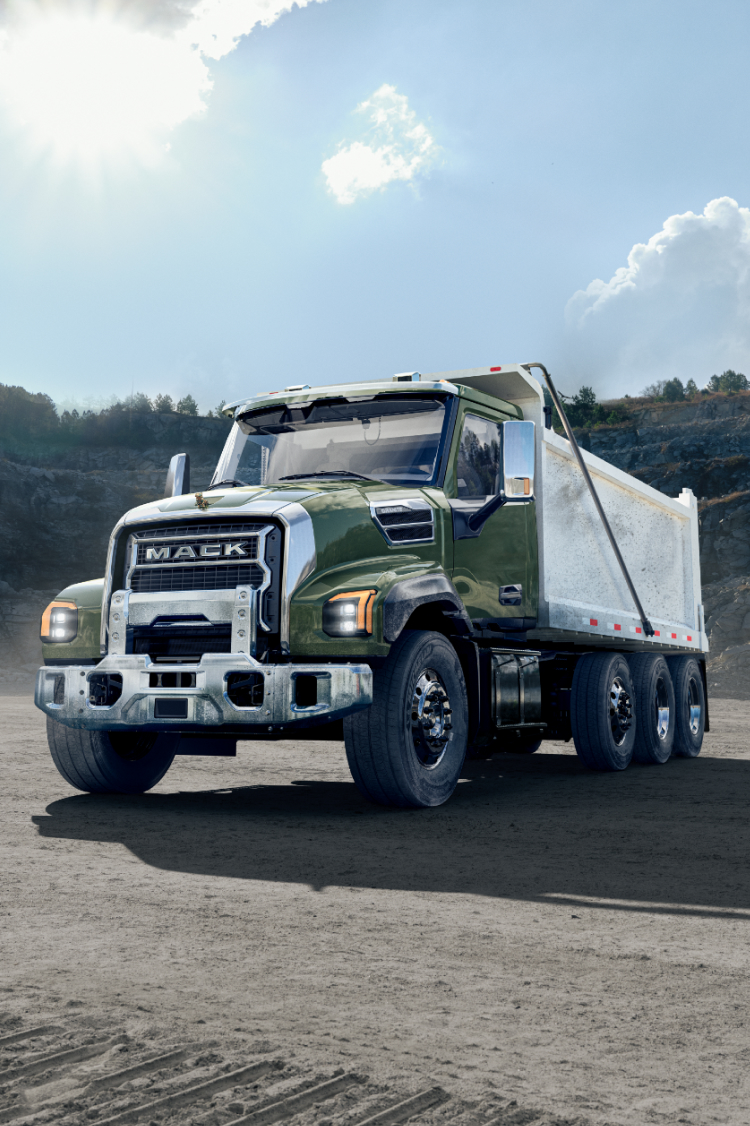 R*o様 u*m様 マックトラック　macktrucks Mack® Granite®. The New Standard. | Mack Trucks