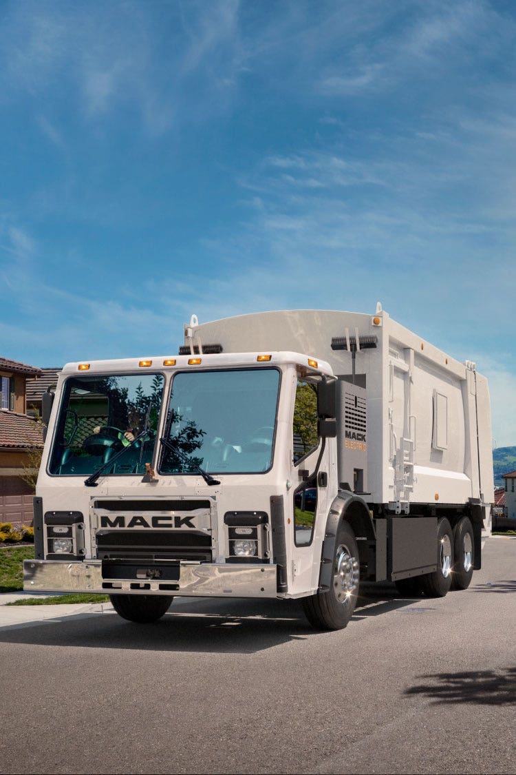 LR Electric Mack truck