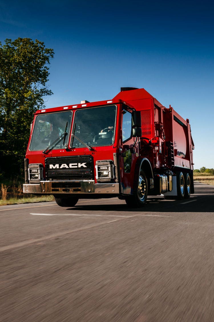 Mack LR Mack truck